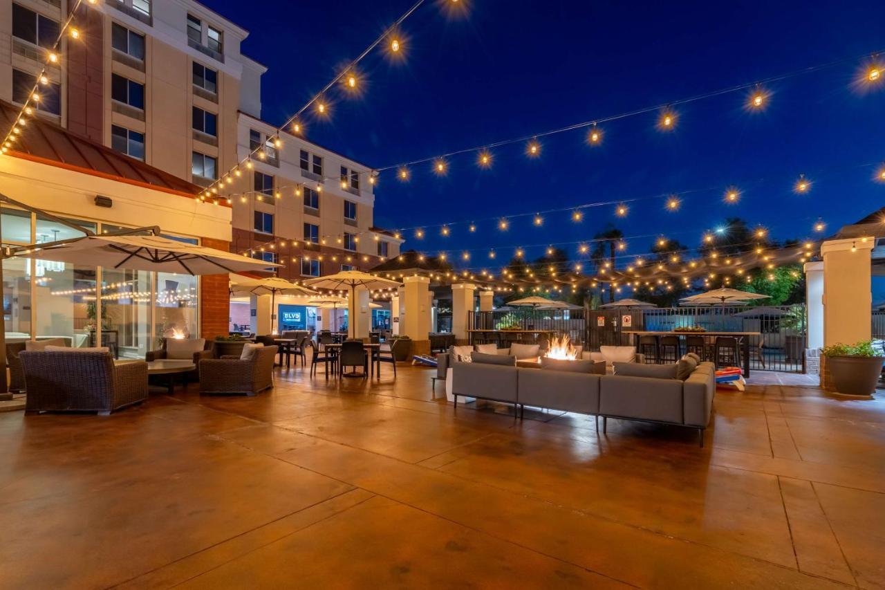 Hilton Garden Inn Scottsdale Old Town Exterior foto